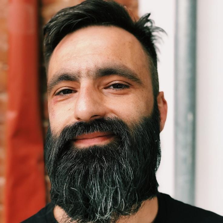 Portrait of Ravi meditation instructor